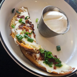 Paragon-Bar-and-Grill-food-2