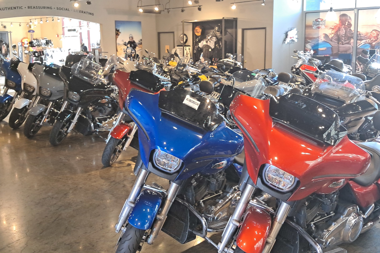 EagleRider Motorcycle Rentals - Motorcycles inside