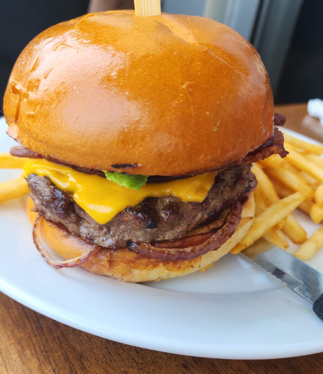 Garcia Bros Café - Burger
