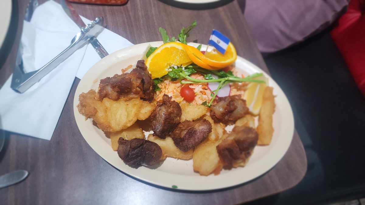 Con Sabor Salvadoreño - food