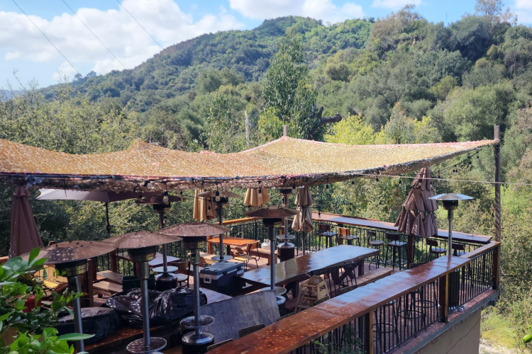 Cafe on 27 lower level